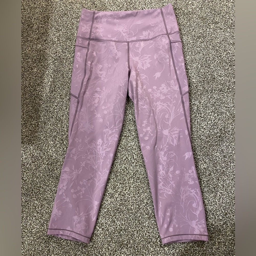 ZYIA Active Lilac Floral Pocket Hi-Rise Capri Size 4